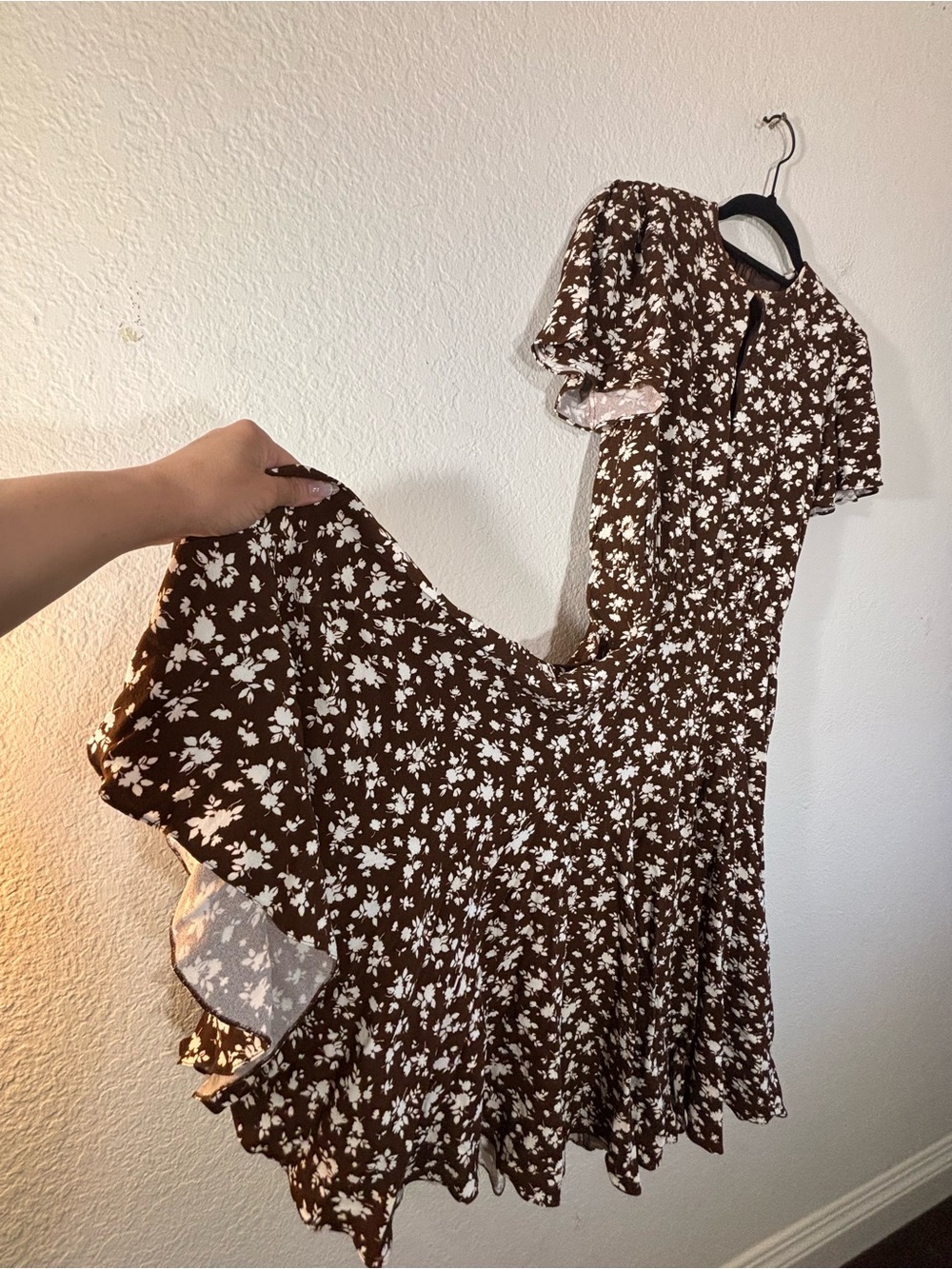 Michael Kors Brown White Floral Short Sleeve Midi Dress Women’s Size 2 - Picture 7 of 15